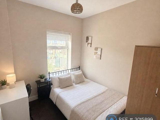 Room for rent in Westy, Warrington
