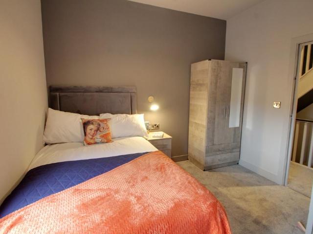 Room for rent in Newfoundpool, Old Wharf