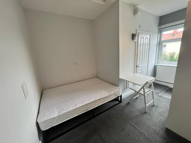 Room for rent in Beaconside, Baswich