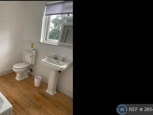Room for rent in Brompton, Gillingham