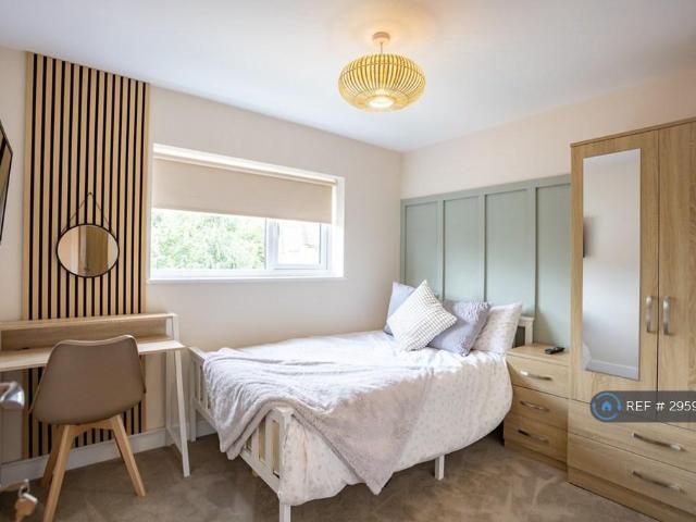 Room for rent in Dulcote, Bath And North East Somerset
