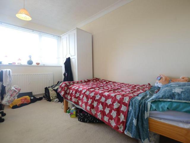 Room for rent in Fole, Surrey