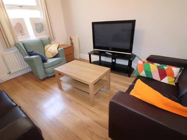 Room for rent in Newtown, Two Mills