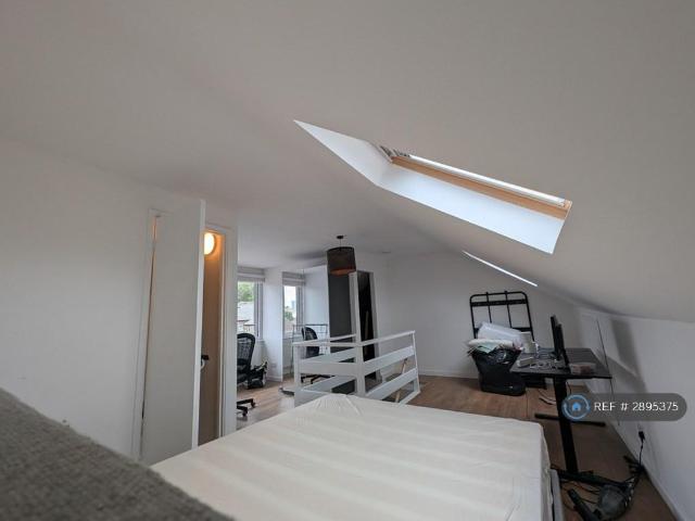 Room for rent in Canning Town, Isle Of Man
