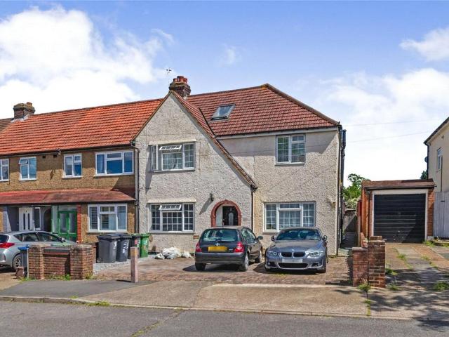 Room for rent in Royal Borough of Kingston upon Thames, Greater London