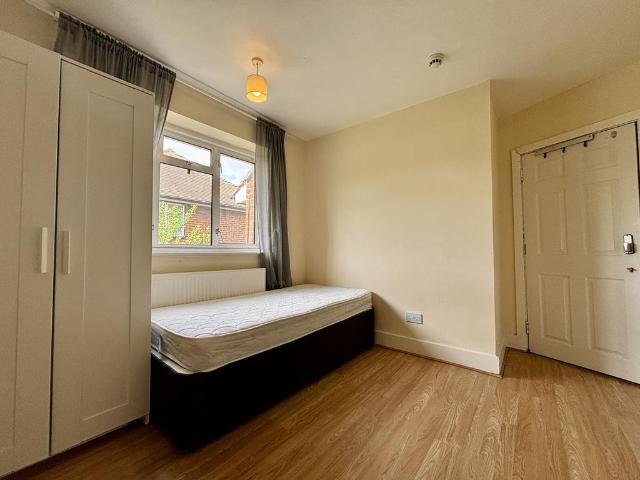 Room for rent in Elmers End, Isle Of Man