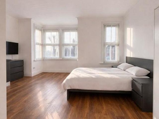 Room for rent in Hillmorton Paddox, New Bilton