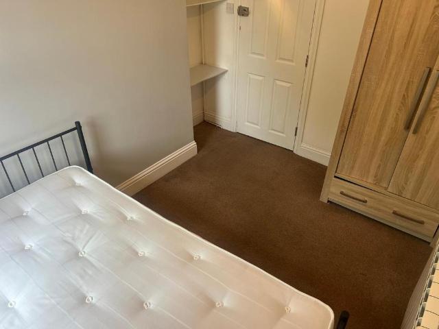 Room for rent in Hythe, Fordham Heath