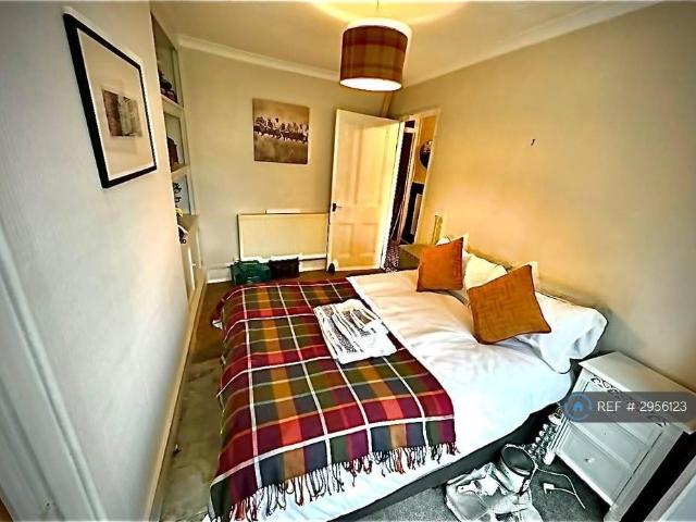 Room for rent in Waun Fawr, Wales