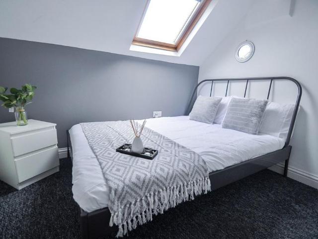 Room for rent in Wales