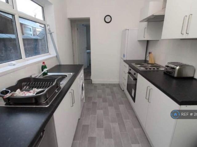 Room for rent in Hanley, Stoke-on-Trent