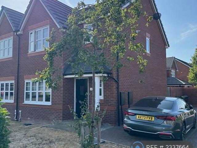 Room for rent in Rossmore, Cheshire