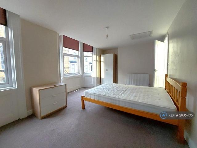 Room for rent in South Cliff, Kepwick