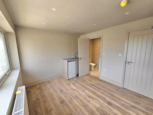 Room for rent in Yiewsley, Greater London