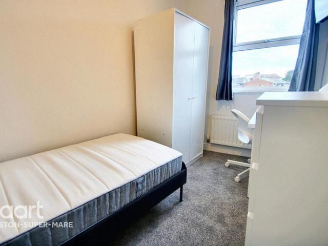 Room for rent in Bridgwater, Somerset