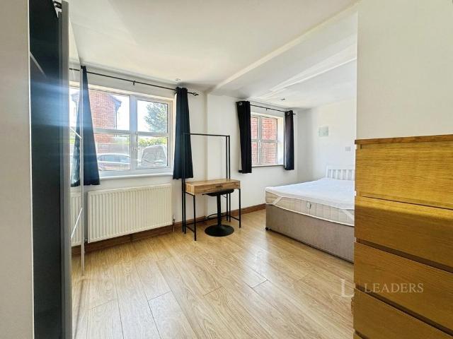 Room for rent in Chelmondiston, Suffolk