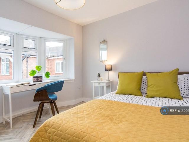 Room for rent in Attenborough, East Midlands