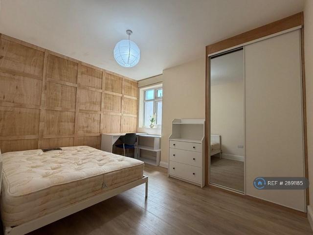 Room for rent in Greater London