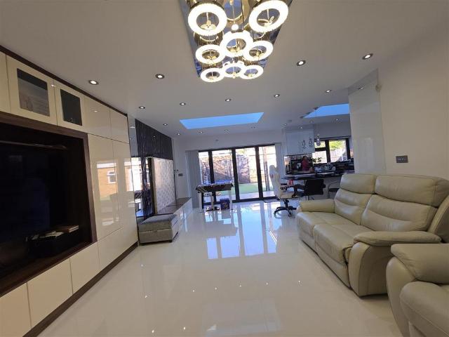 Room for rent in Greater London