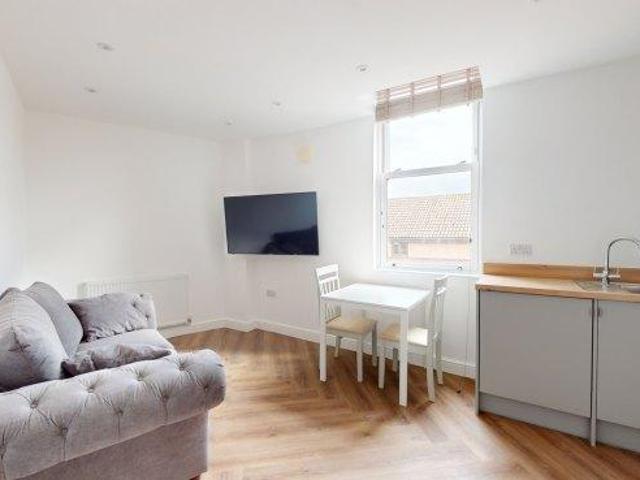 Room for rent in Haddon, East Midlands