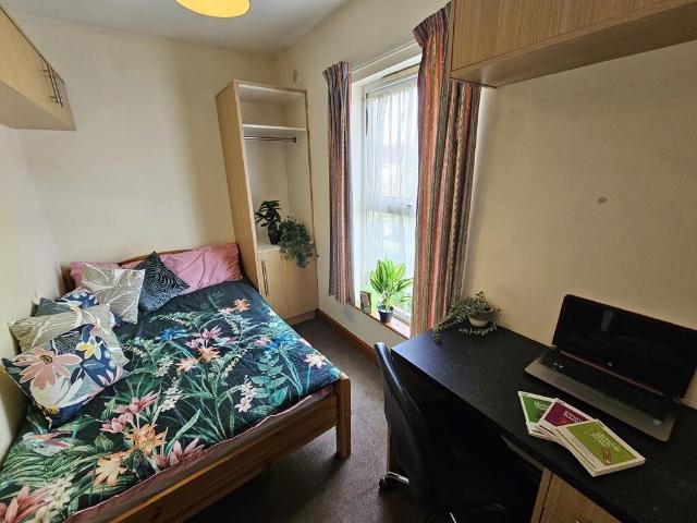 Room for rent in Heigham Grove, East Bank