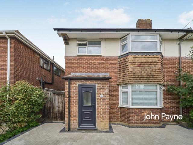 Room for rent in Coldharbour, Greater London