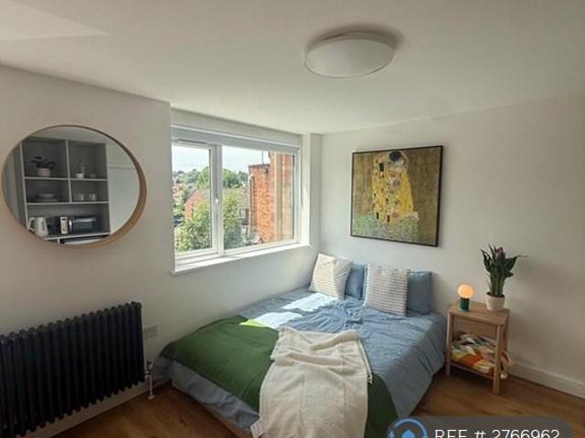 Room for rent in New Barnet, Greater London