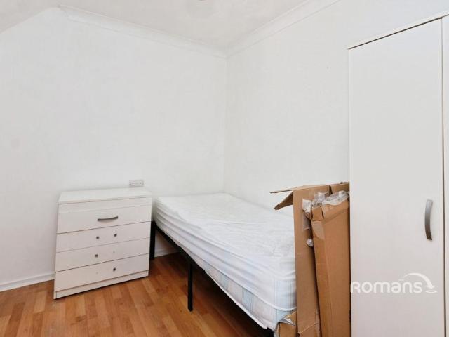 Room for rent in Fole, Surrey
