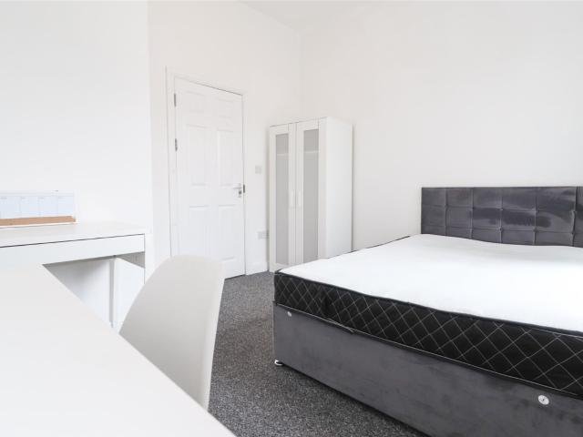 Room for rent in West Midlands