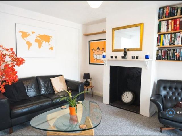 Room for rent in East Twerton, Dulcote
