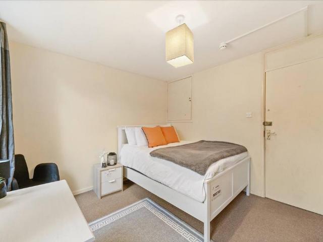 Room for rent in Maida Hill, West Kilburn