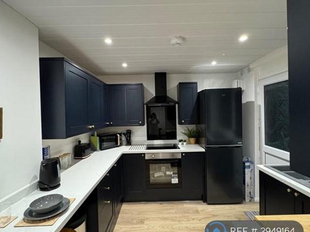 Room for rent in Two Mills, Cheshire