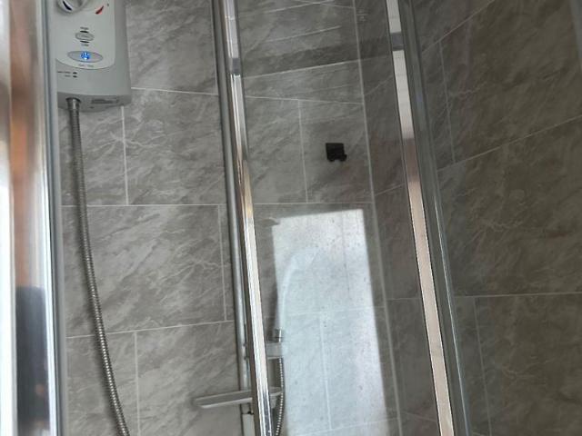 Room for rent in Chingford Mount, Highams Park