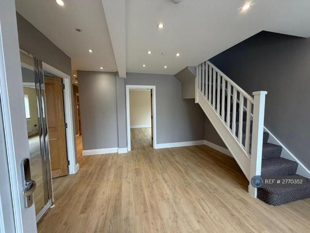 Room for rent in Rainham, Greater London