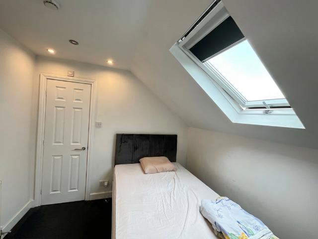 Room for rent in City Centre, Wheatley
