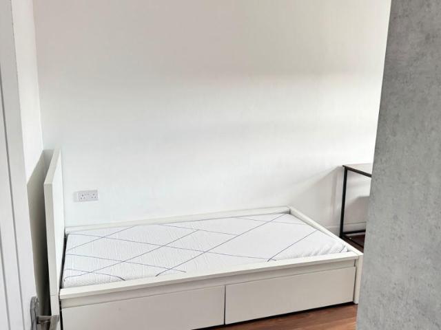 Room for rent in Georgia, Greater Manchester