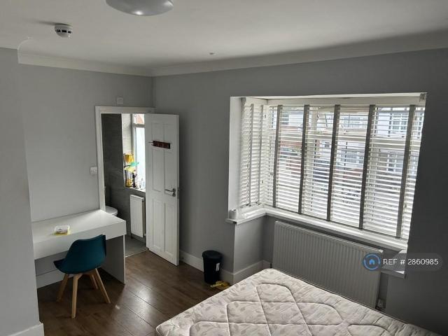 Room for rent in London Borough of Hounslow, Greater London