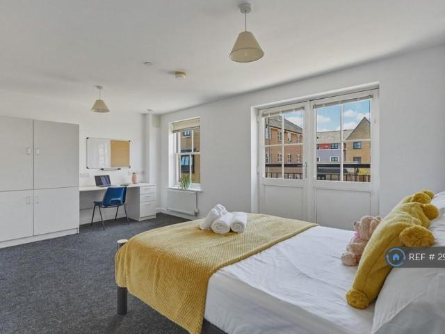 Room for rent in Heigham Grove, East Bank