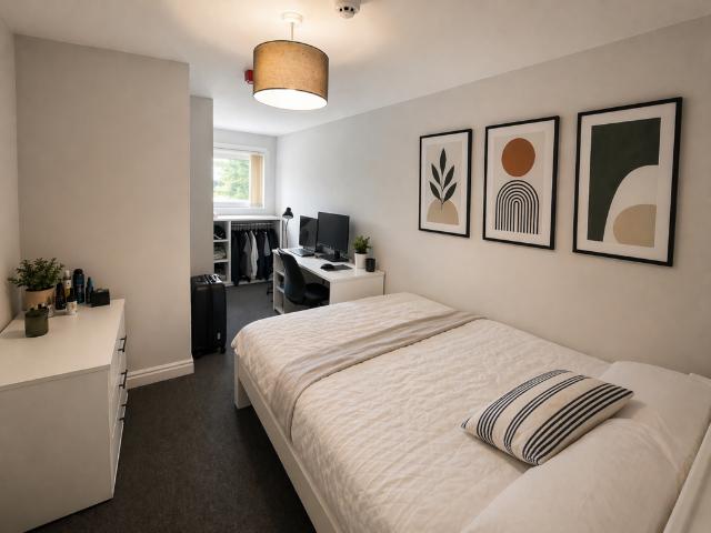 Room for rent in Falcon Lodge, Wales