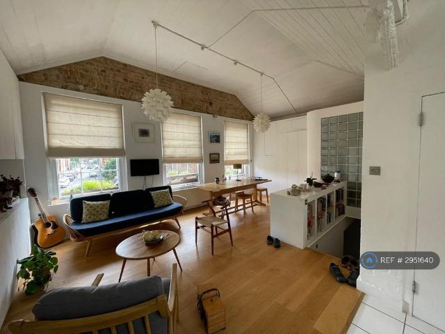 Room for rent in West Hackney, Greater London