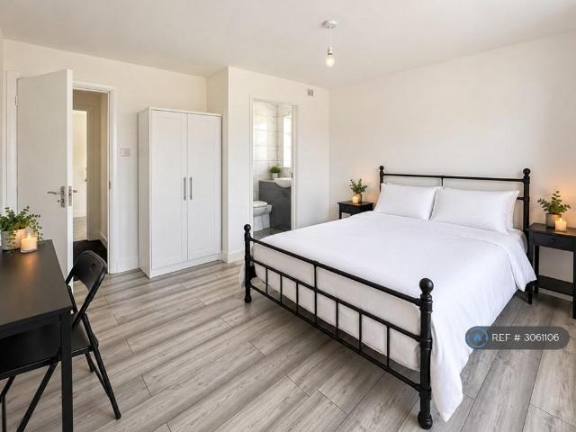 Room for rent in Stokenchurch, Buckinghamshire