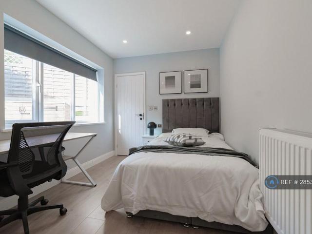 Room for rent in Greater London