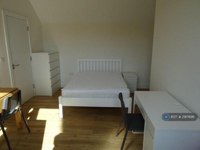 Room for rent in Greater London