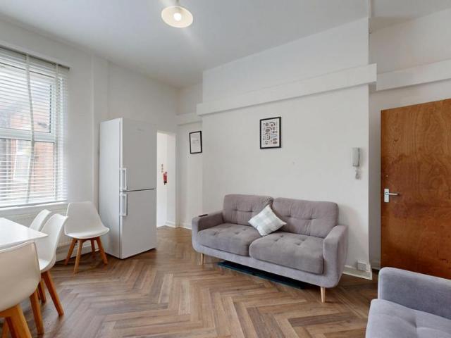 Room for rent in Hyde Park, Isle Of Man