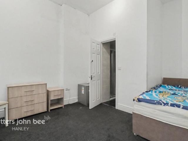 Room for rent in Hanley, Stoke-on-Trent