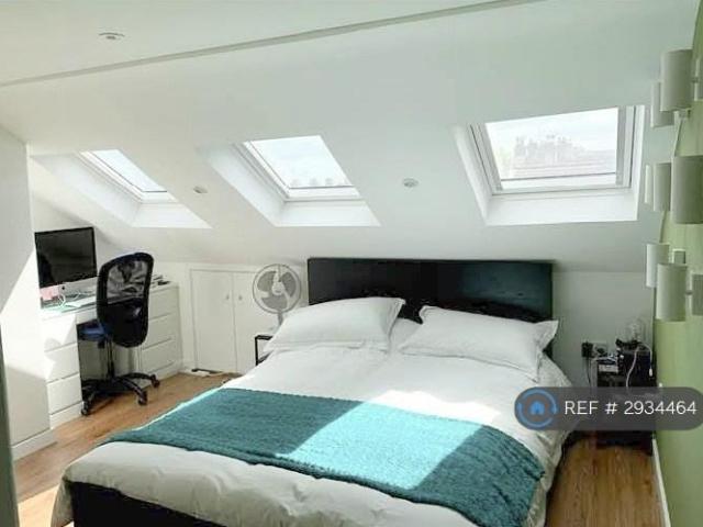 Room for rent in Glyndon, Plumstead