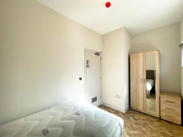 Room for rent in Alton Barnes, Essex