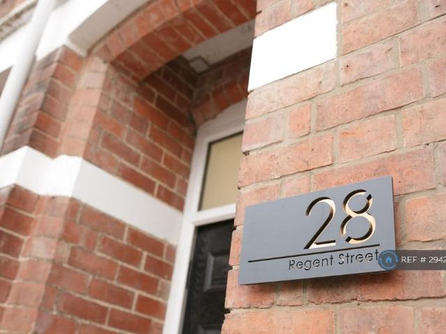 Room for rent in Spon End, West Midlands