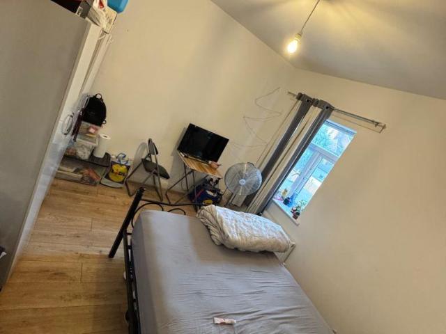 Room for rent in Greater London