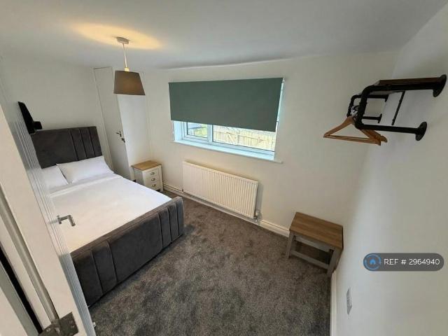 Room for rent in Alverton, East Midlands